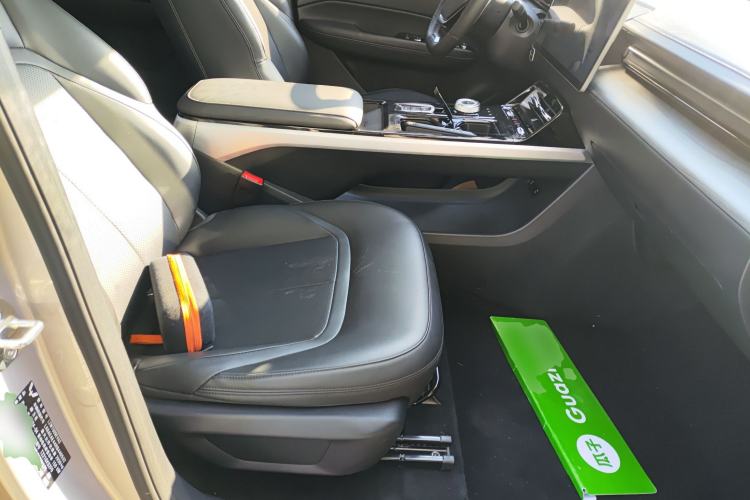 Used Wuling Xingguang 2024 Co-Creation Edition 510 Advanced Model Right Front Seat
