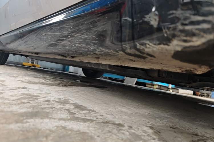 Used Wuling Xingguang 2024 Co-Creation Edition 510 Advanced Model Right Side Sill