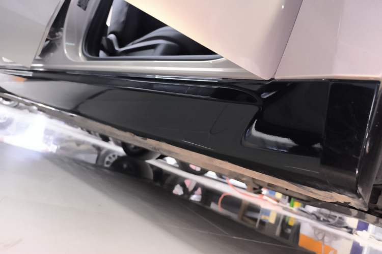 Used Wuling Xingguang 2024 Co-Creation Edition 510 Advanced Model Right Side Sill