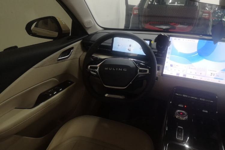 Used Wuling Xingguang 2024 Co-Creation Edition 510 Advanced Model Steering Wheel