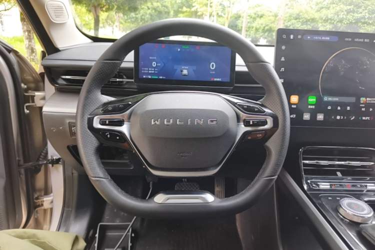 Used Wuling Xingguang 2024 Co-Creation Edition 510 Advanced Model Steering Wheel