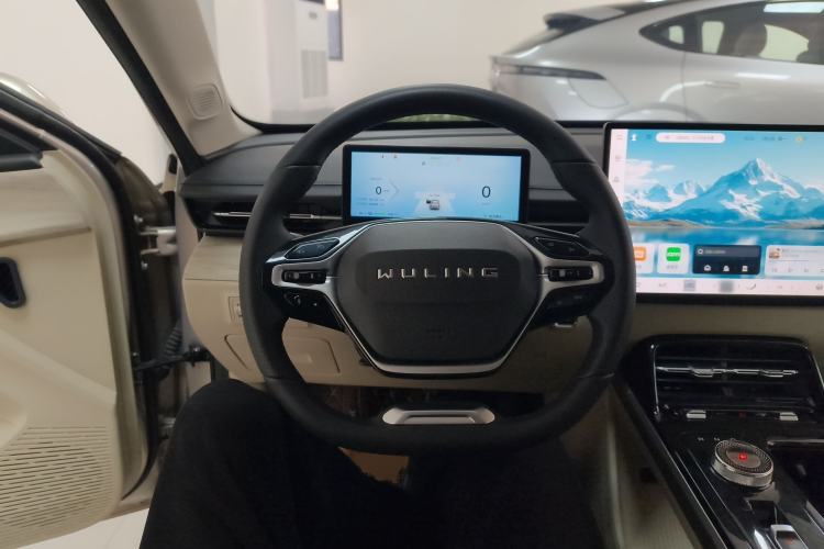Used Wuling Xingguang 2024 Co-Creation Edition 510 Advanced Model Steering Wheel