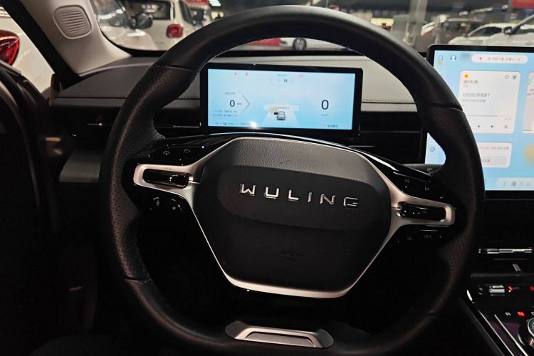 Used Wuling Xingguang 2024 Co-Creation Edition 510 Advanced Model Steering Wheel