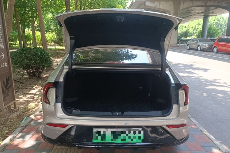 Used Wuling Xingguang 2024 Co-Creation Edition 510 Advanced Model Trunk