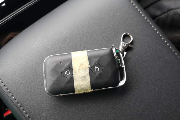 Used Wuling Xingguang 2024 Co-Creation Edition 510 Advanced Model Vehicle Key