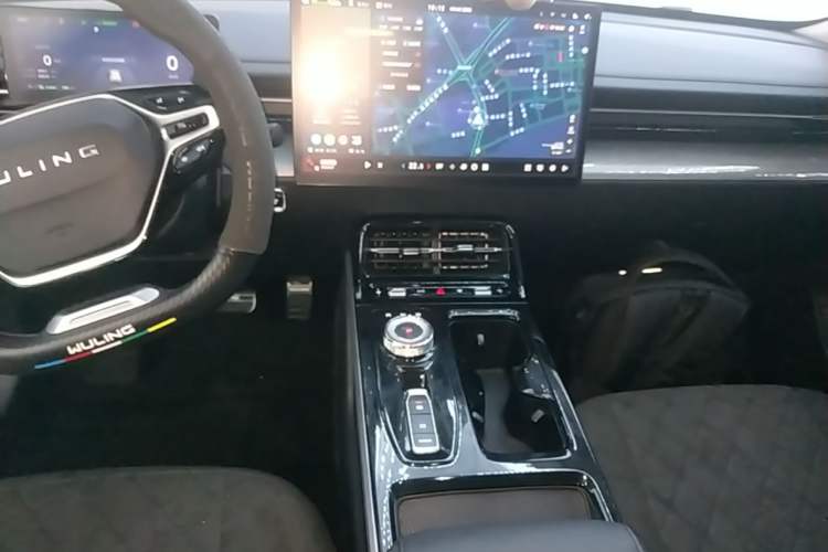 Used Wuling Xingguang 2024 Co-Creation Edition 510 Advanced Model Audio And AC Panel