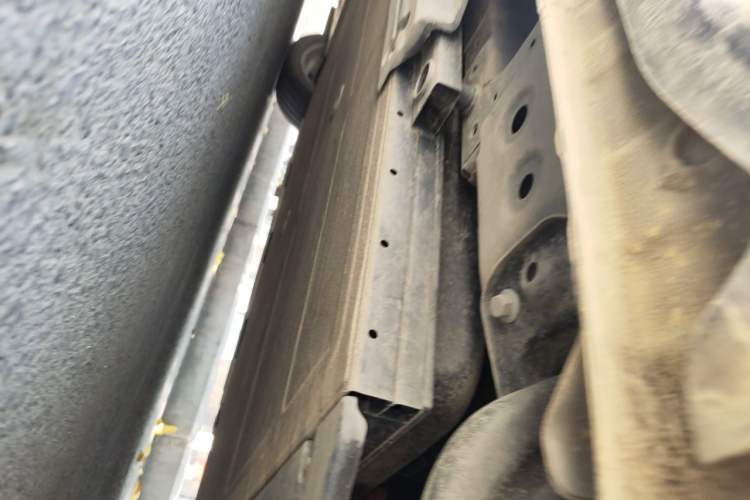 Used Wuling Xingguang 2024 Co-Creation Edition 510 Advanced Model Chassis Rear Left