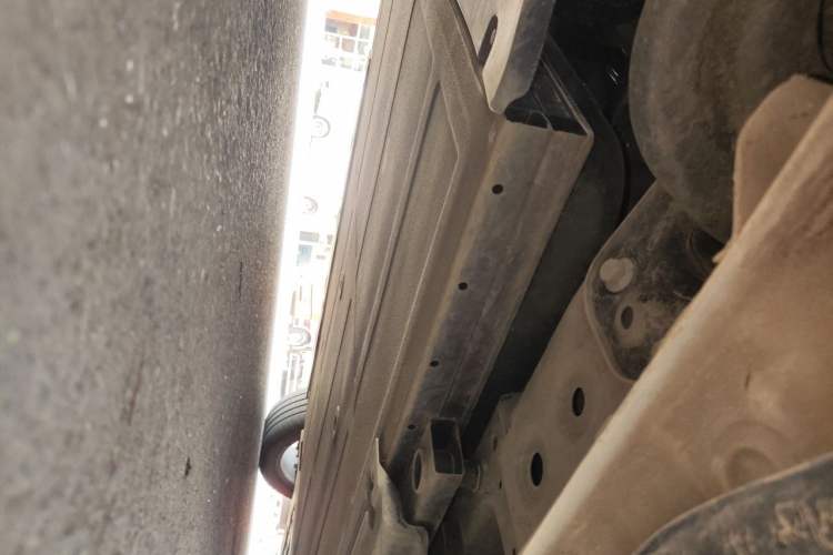 Used Wuling Xingguang 2024 Co-Creation Edition 510 Advanced Model Chassis Rear Right