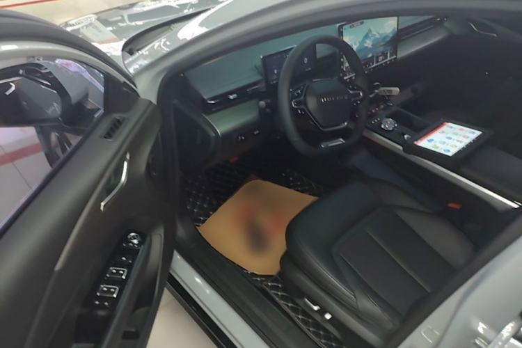 Used Wuling Xingguang 2024 Co-Creation Edition 510 Advanced Model Driver Seat