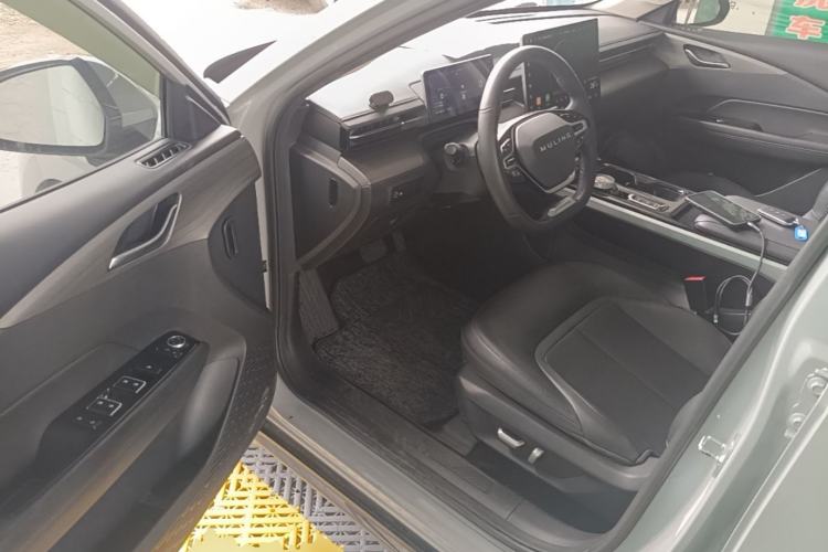 Used Wuling Xingguang 2024 Co-Creation Edition 510 Advanced Model Driver Seat
