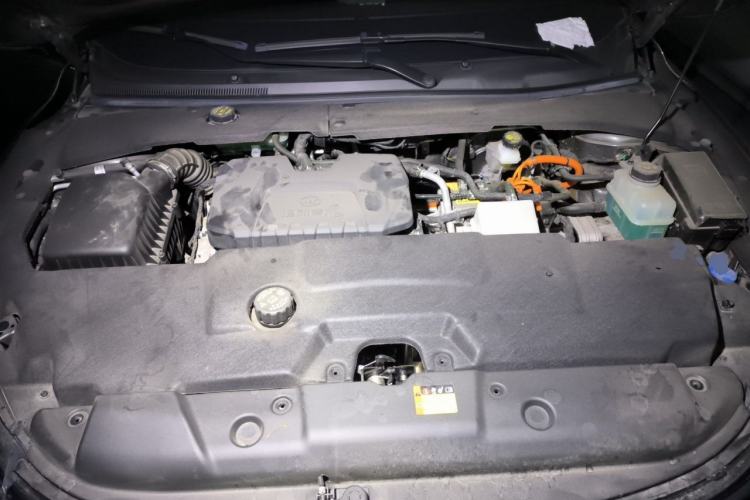 Used Wuling Xingguang 2024 Co-creation Edition 150 Standard Model Engine Bay