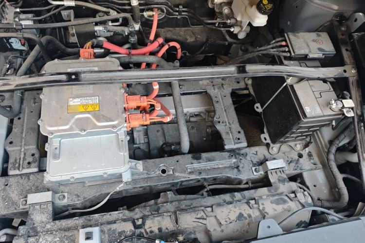 Used Wuling Xingguang 2024 Co-Creation Edition 510 Advanced Model Engine Bay