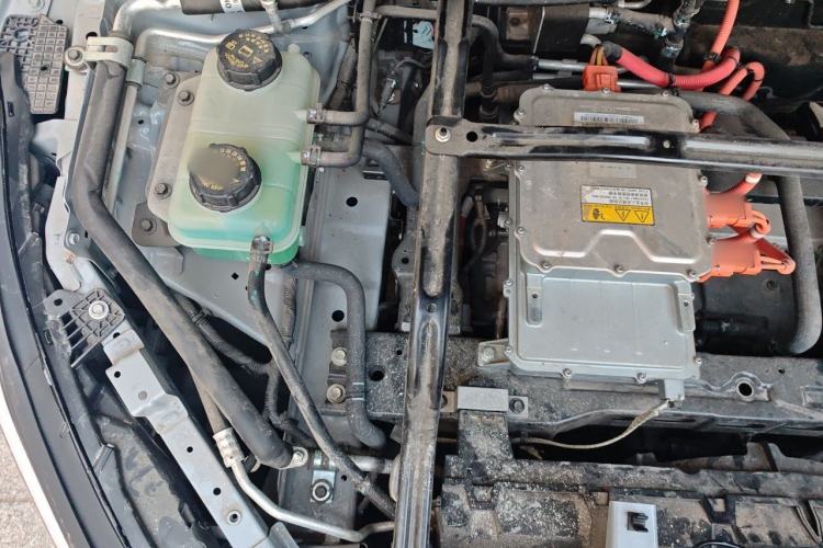 Used Wuling Xingguang 2024 Co-Creation Edition 510 Advanced Model Engine Bay Right
