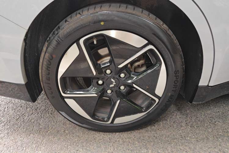 Used Wuling Xingguang 2024 Co-Creation Edition 510 Advanced Model Exterior 5