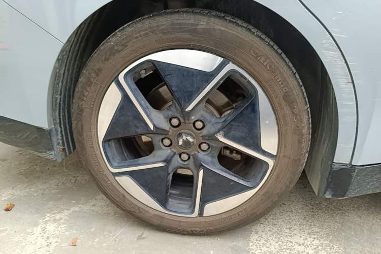 Used Wuling Xingguang 2024 Co-Creation Edition 510 Advanced Model Exterior 5