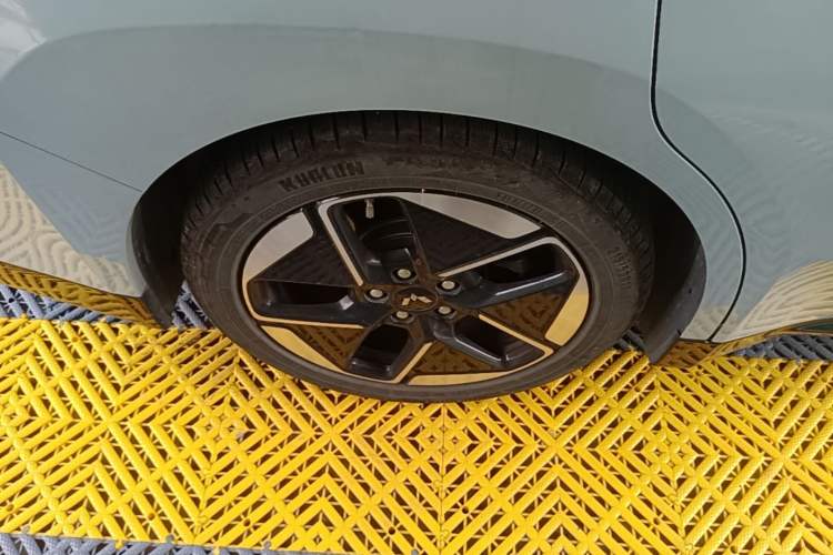 Used Wuling Xingguang 2024 Co-Creation Edition 510 Advanced Model Exterior 5