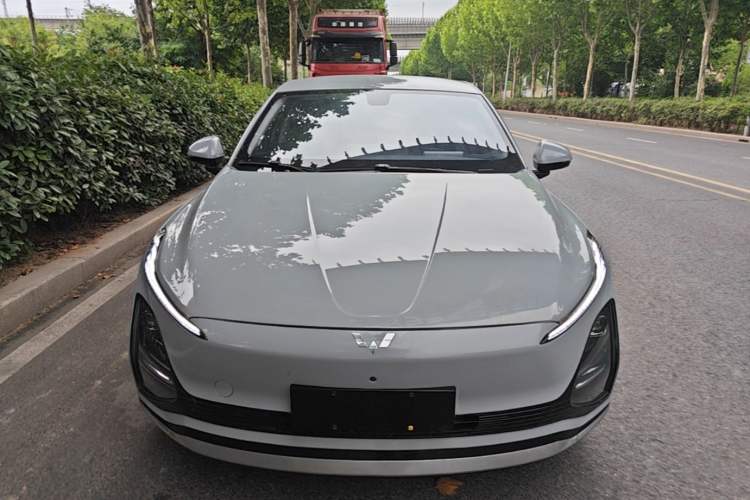 Used Wuling Xingguang 2024 Co-Creation Edition 510 Advanced Model Front