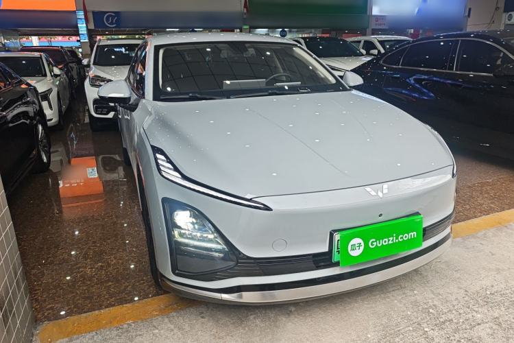 Used Wuling Xingguang 2024 Co-Creation Edition 510 Advanced Model Front Right 45 Deg