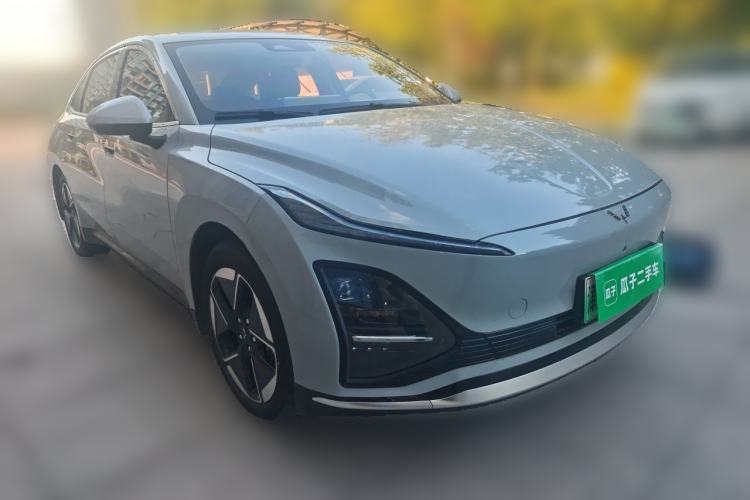 Used Wuling Xingguang 2024 Co-Creation Edition 510 Advanced Model Front Right 45 Deg