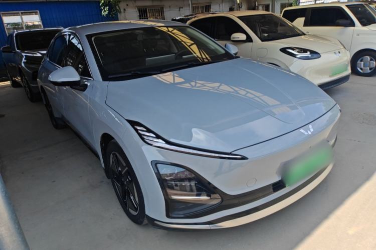 Used Wuling Xingguang 2024 Co-Creation Edition 510 Advanced Model Front Right 45 Deg