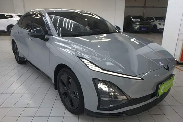 Used Wuling Xingguang 2024 Co-Creation Edition 510 Advanced Model Front Right 45 Deg