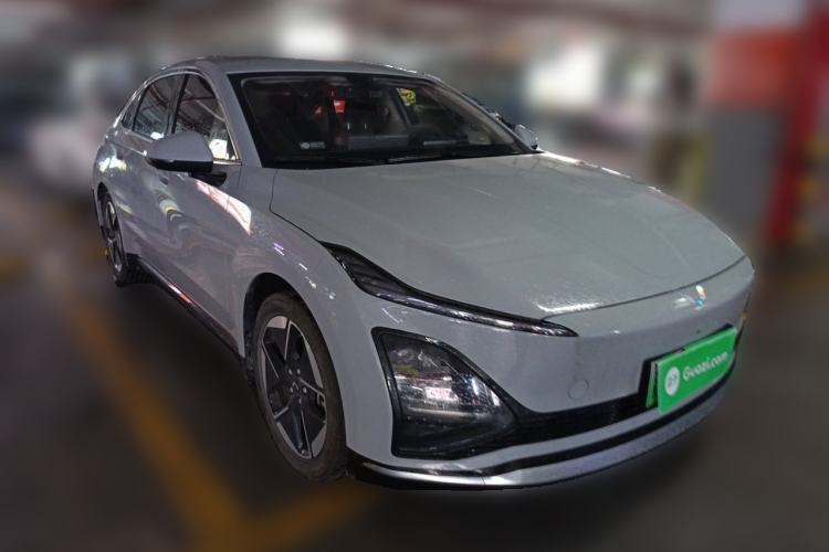 Used Wuling Xingguang 2024 Co-Creation Edition 510 Advanced Model Front Right 45 Deg