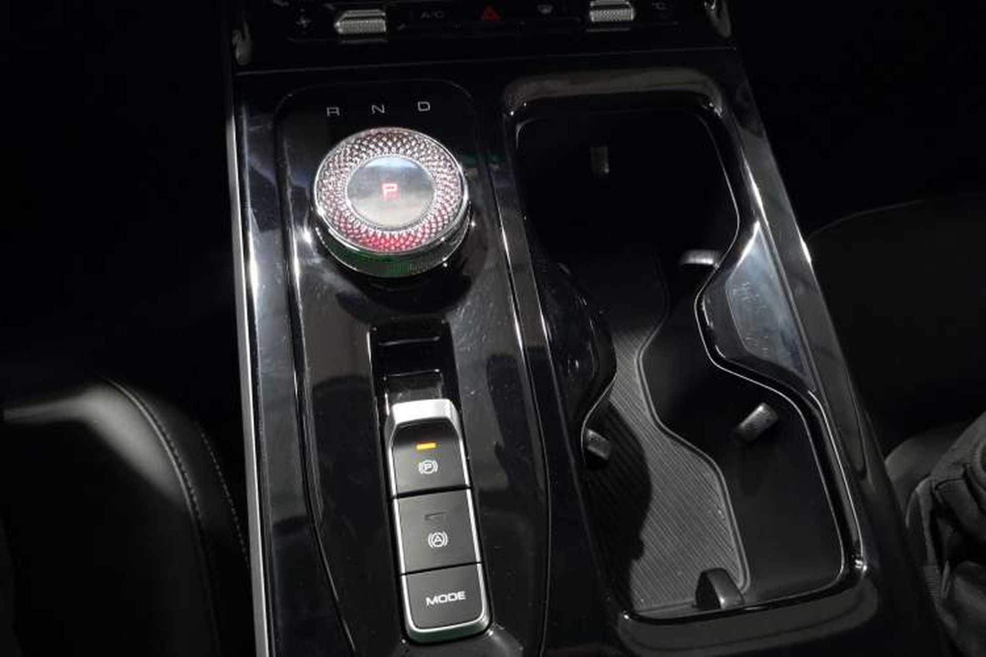 Used Wuling Xingguang 2024 Co-Creation Edition 510 Advanced Model Gear Lever