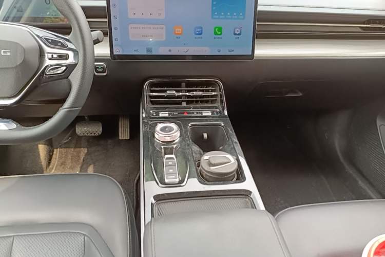 Used Wuling Xingguang 2024 Co-Creation Edition 510 Advanced Model Gear Lever