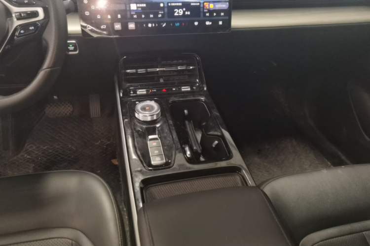 Used Wuling Xingguang 2024 Co-Creation Edition 150 Flagship Model Gear Lever