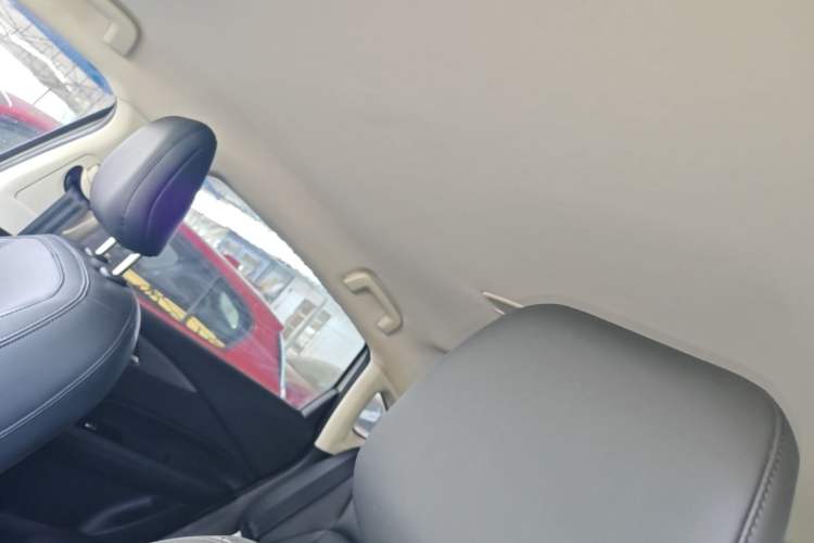 Used Wuling Xingguang 2024 Co-Creation Edition 510 Advanced Model Headliner