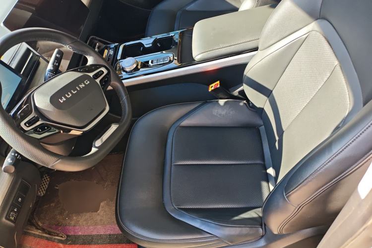 Used Wuling Xingguang 2024 Co-Creation Edition 150 Advanced Model Interior 3