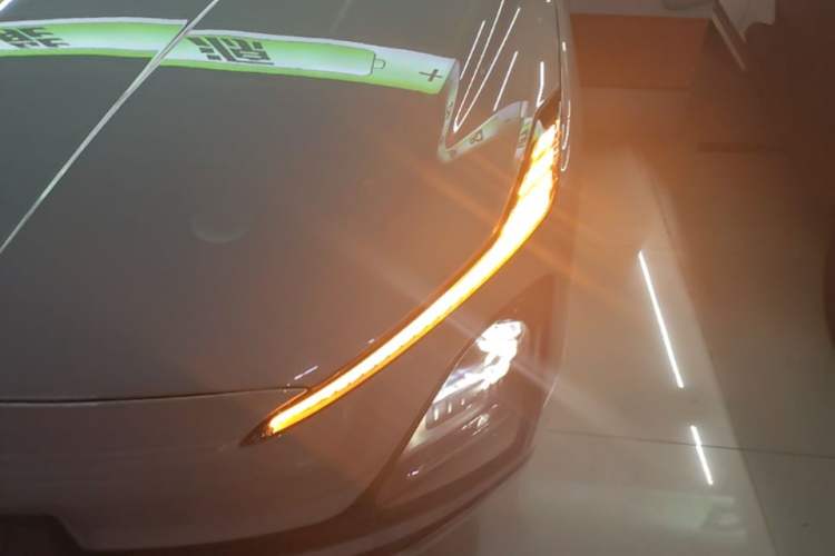 Used Wuling Xingguang 2024 Co-Creation Edition 510 Advanced Model Left Front Headlight