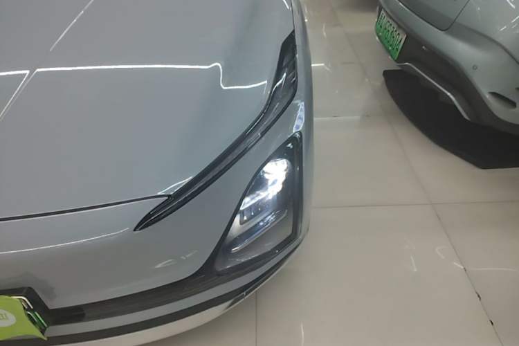 Used Wuling Xingguang 2024 Co-Creation Edition 510 Advanced Model Left Front Headlight