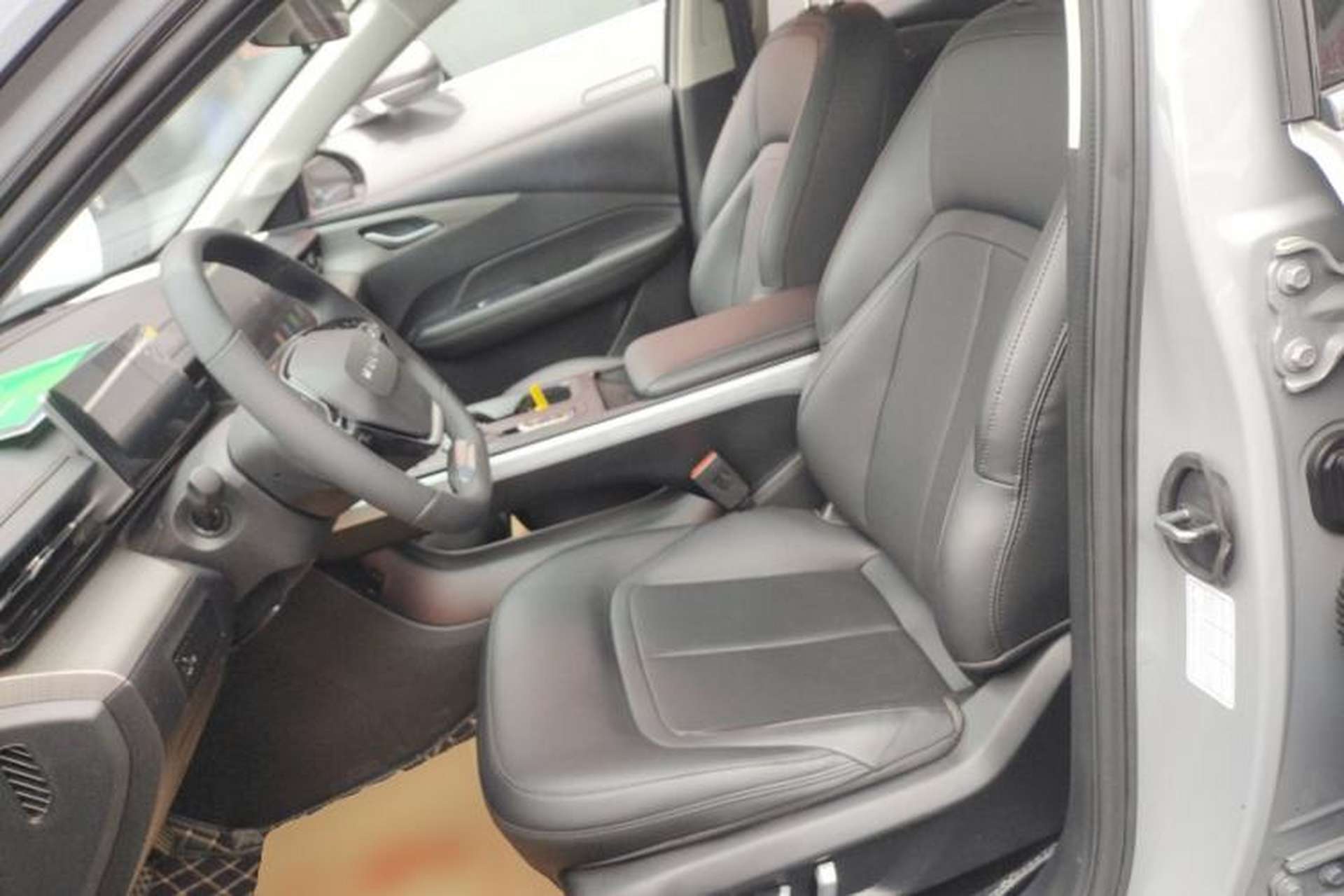 Used Wuling Xingguang 2024 Co-Creation Edition 510 Advanced Model Left Front Seat