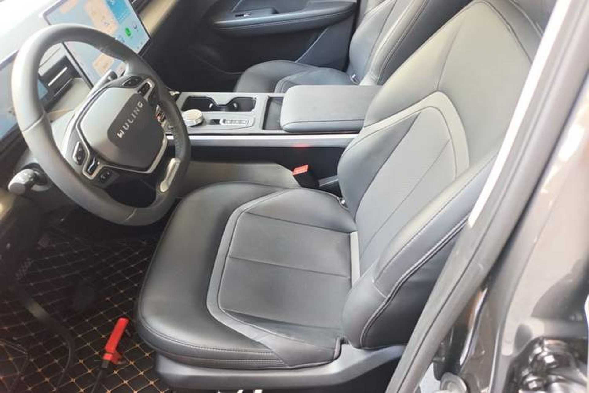 Used Wuling Xingguang 2024 Co-Creation Edition 150 Advanced Model Left Front Seat