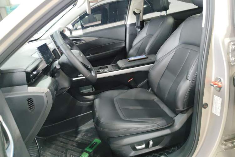 Used Wuling Xingguang 2024 Co-Creation Edition 510 Advanced Model Left Front Seat
