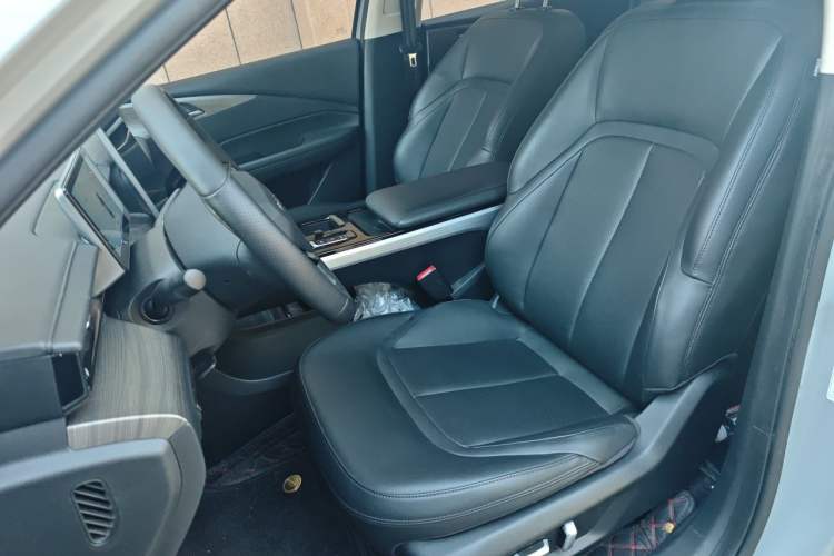 Used Wuling Xingguang 2024 Co-Creation Edition 510 Advanced Model Left Front Seat