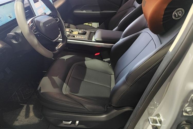 Used Wuling Xingguang 2024 Co-Creation Edition 510 Advanced Model Left Front Seat