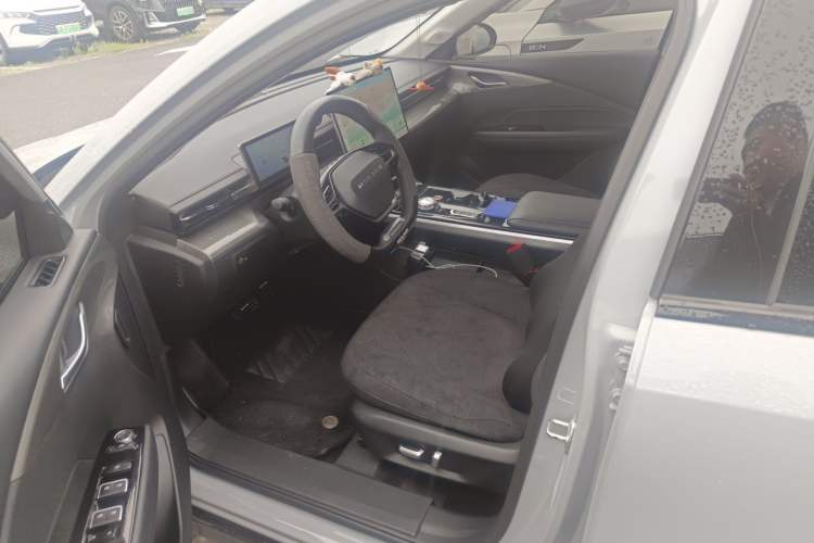 Used Wuling Xingguang 2024 Co-Creation Edition 510 Advanced Model Left Front Seat