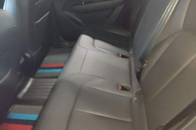 Used Wuling Xingguang 2024 Co-Creation Edition 510 Advanced Model Left Rear Seat