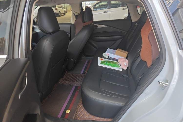 Used Wuling Xingguang 2024 Co-Creation Edition 510 Advanced Model Left Rear Seat