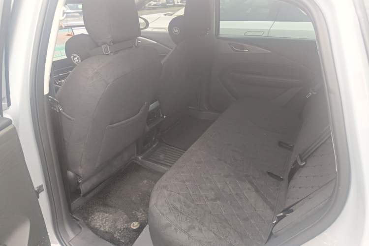 Used Wuling Xingguang 2024 Co-Creation Edition 510 Advanced Model Left Rear Seat