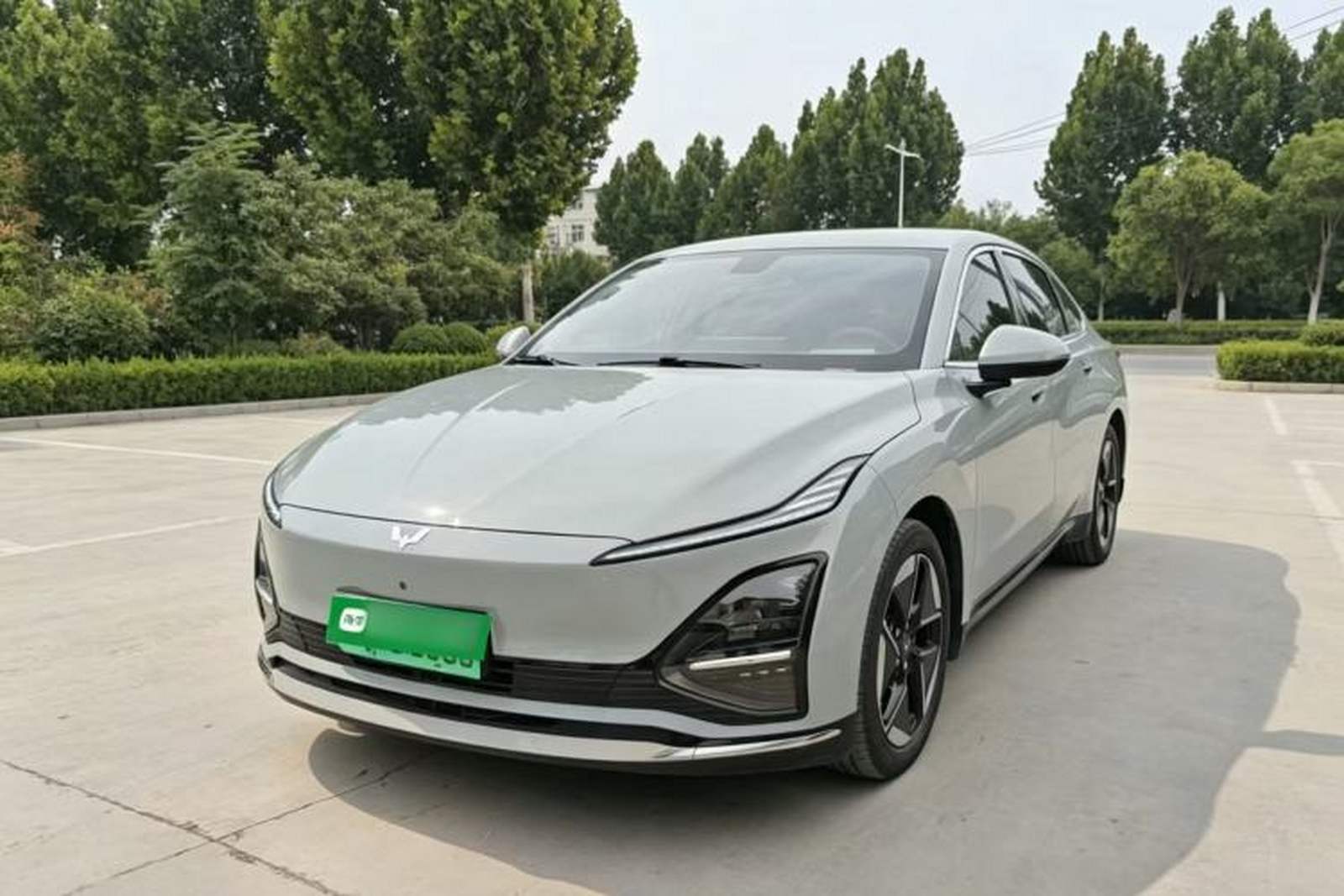 Фото Wuling с площадки