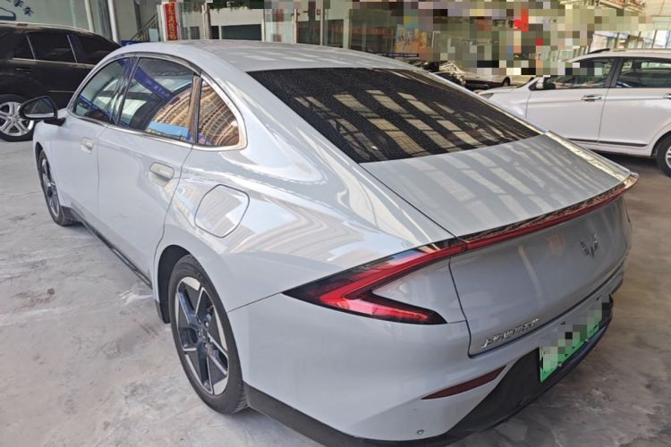 Used Wuling Xingguang 2024 Co-Creation Edition 510 Advanced Model Rear Left 45 Deg