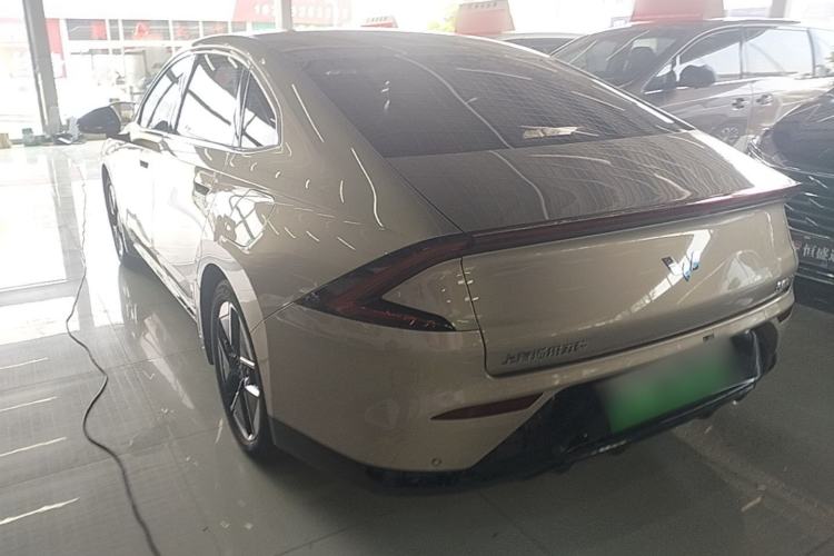 Used Wuling Xingguang 2024 Co-Creation Edition 510 Advanced Model Rear Left 45 Deg