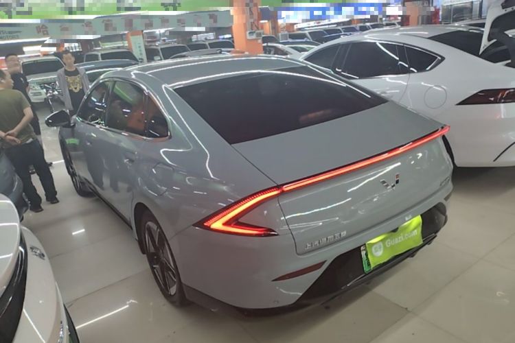 Used Wuling Xingguang 2024 Co-Creation Edition 510 Advanced Model Rear Left 45 Deg