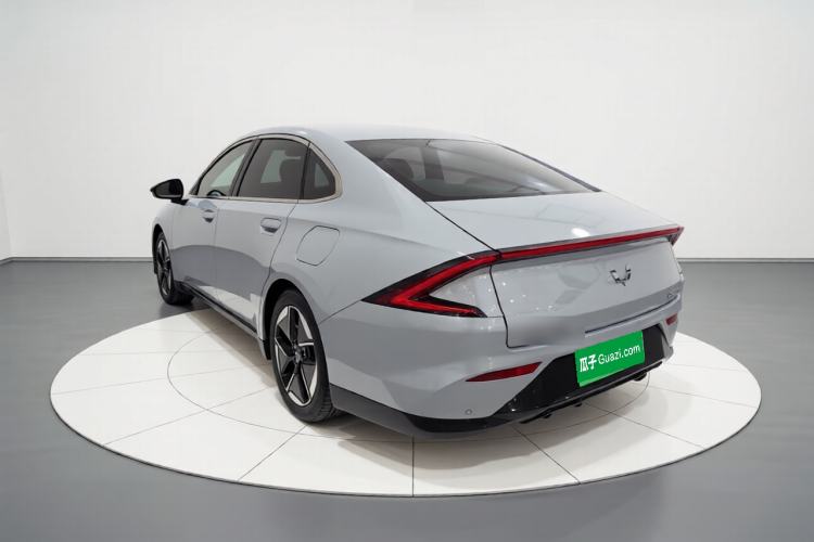 Used Wuling Xingguang 2024 Co-Creation Edition 510 Advanced Model Rear Left 45 Deg
