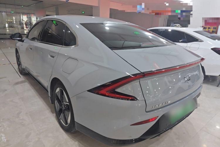 Used Wuling Xingguang 2024 Co-Creation Edition 510 Advanced Model Rear Left 45 Deg