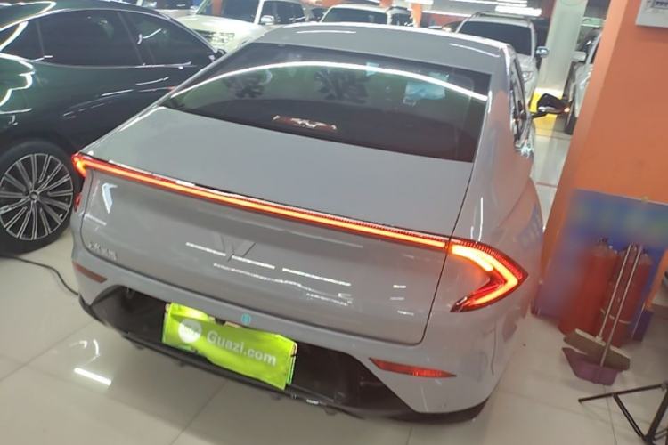 Used Wuling Xingguang 2024 Co-Creation Edition 510 Advanced Model Rear Right 45 Deg