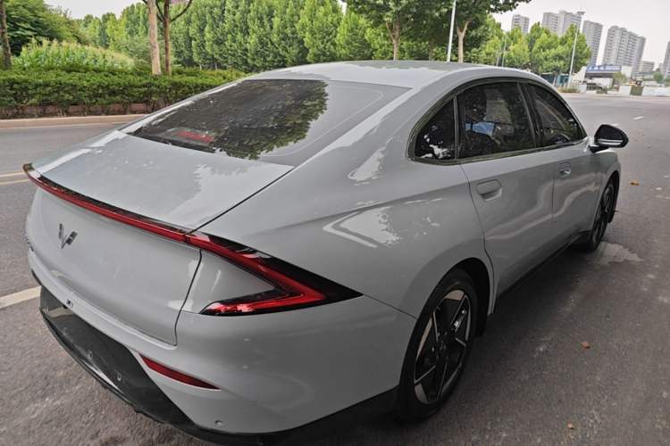 Used Wuling Xingguang 2024 Co-Creation Edition 510 Advanced Model Rear Right 45 Deg